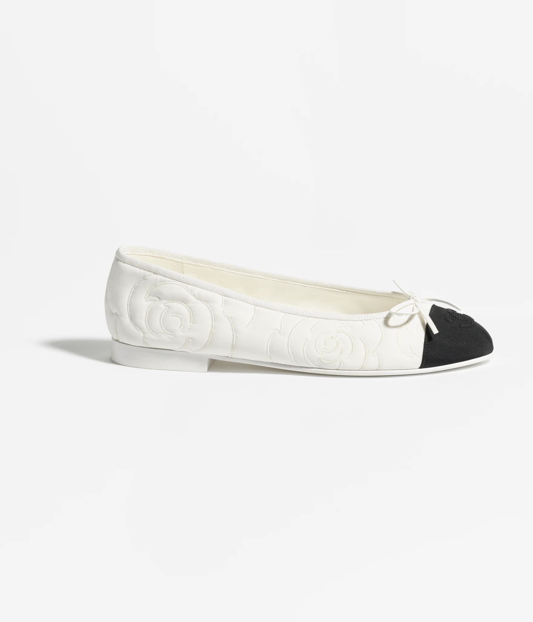 Ballet flats - Embroidered fabric & grosgrain, white & black — Fashion | CHANEL | Chanel, Inc. (US)