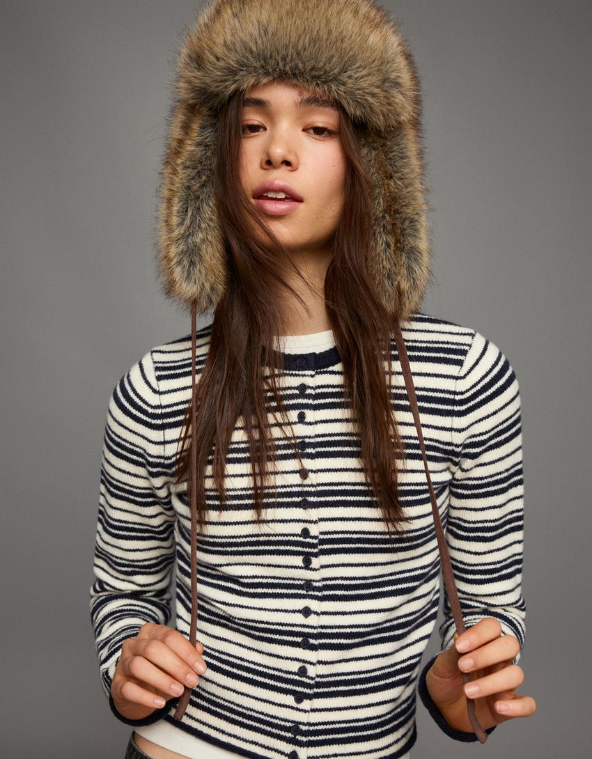 Faux fur beanie - Women | Bershka GB