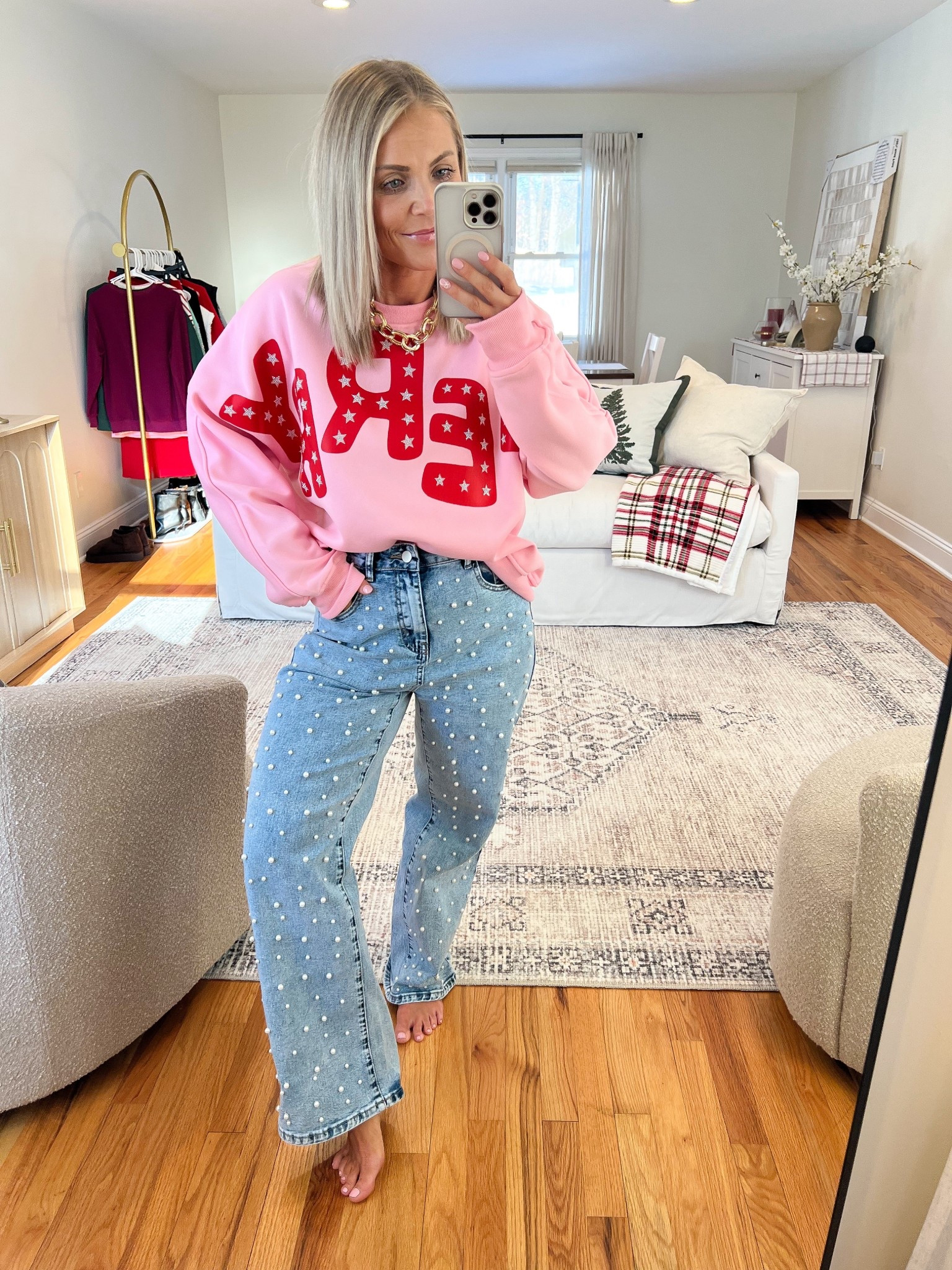 Holiday Outfit Idea

Christmas outfit, holiday outfit, holiday dresses, NYE outfit, NYE dress, target fashion, target finds, Walmart fashion, Walmart finds, Amazon fashion, Amazon finds, Christmas sweaters, midsize fashion, petite fashion 

#LTKSeasonal #LTKFindsUnder50 #LTKHoliday