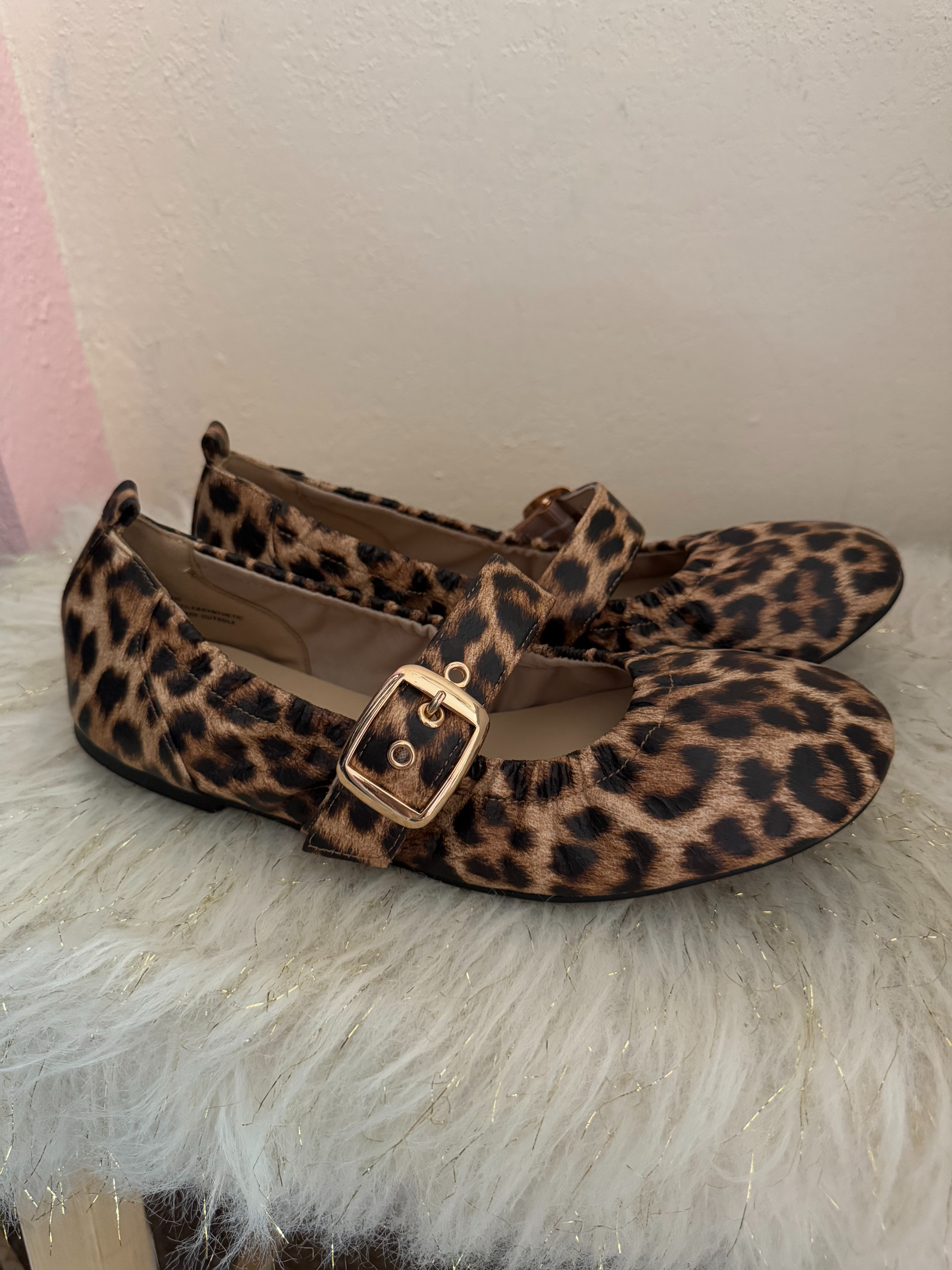 Leopard mary janes! 🐆🤎 True to size and perfect to add a fun pattern to everyday outfits! *Gifted by Fitory

Leopard print Mary Janes, Leopard ballet flats, Fitory Mary Jane shoes, Animal print flats, Mary Jane ballet flats, Leopard print shoes, Round toe Mary Janes, Adjustable strap flats, Buckle strap ballet flats, Comfortable flat shoes, Business casual shoes for women, Teacher shoes, Comfortable work flats, Dressy casual shoes, Office footwear, Corporate chic style, Everyday flats, Casual chic style, Street style shoes, Fall shoe trends, Transitional footwear, Leopard print trend, Preppy style flats, Statement shoes, Affordable ballet flats, Budget fashion finds

#LTKshoecrush #LTKstyletip #LTKunder50 #LTKunder100 #LTKworkwear #LTKseasonal #LTKfinds #LTKtrendalert #LTKshoefind 

 #LTKSeasonal #LTKSaleAlert