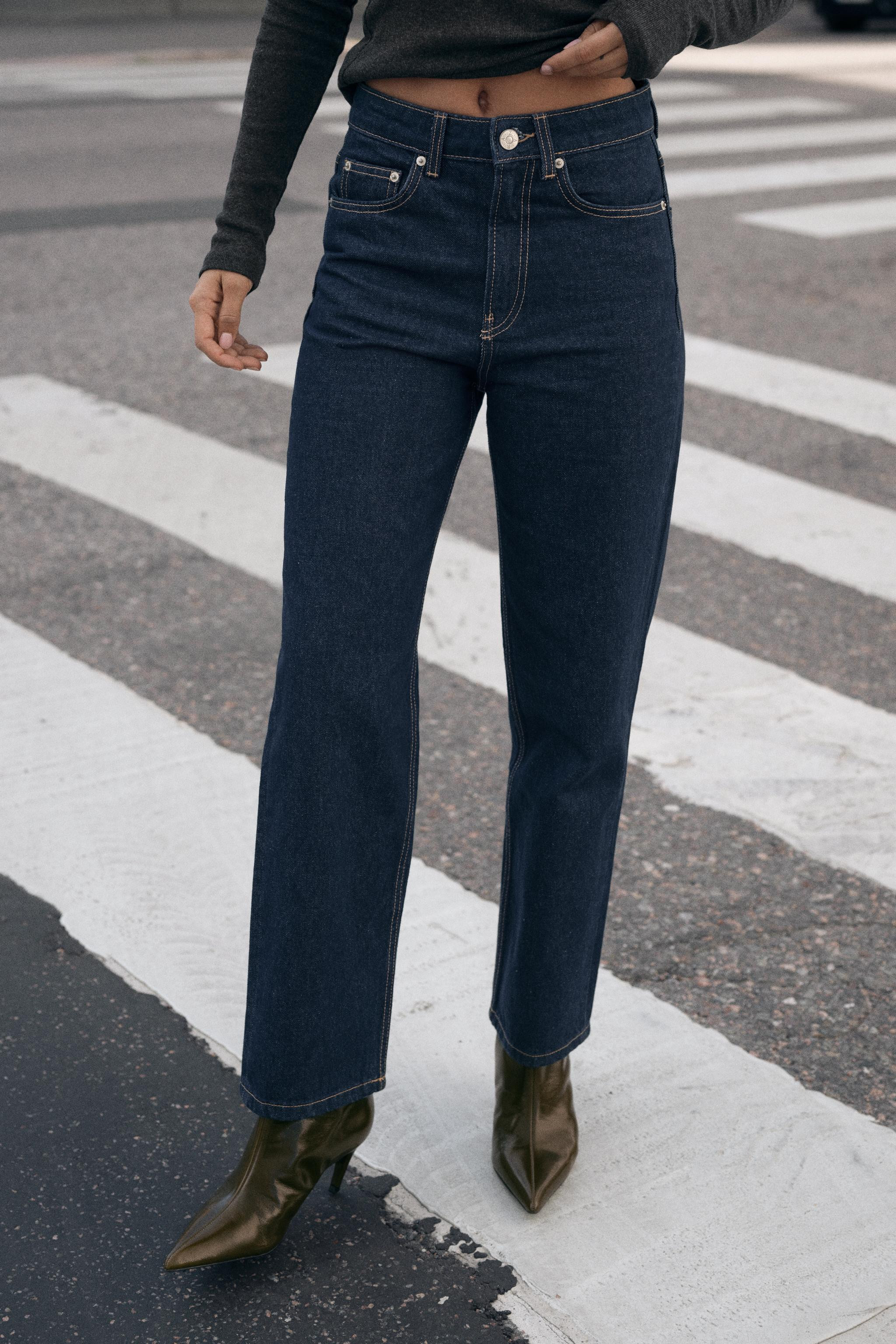 TRF MOM FIT HIGH WAIST JEANS | Zara US