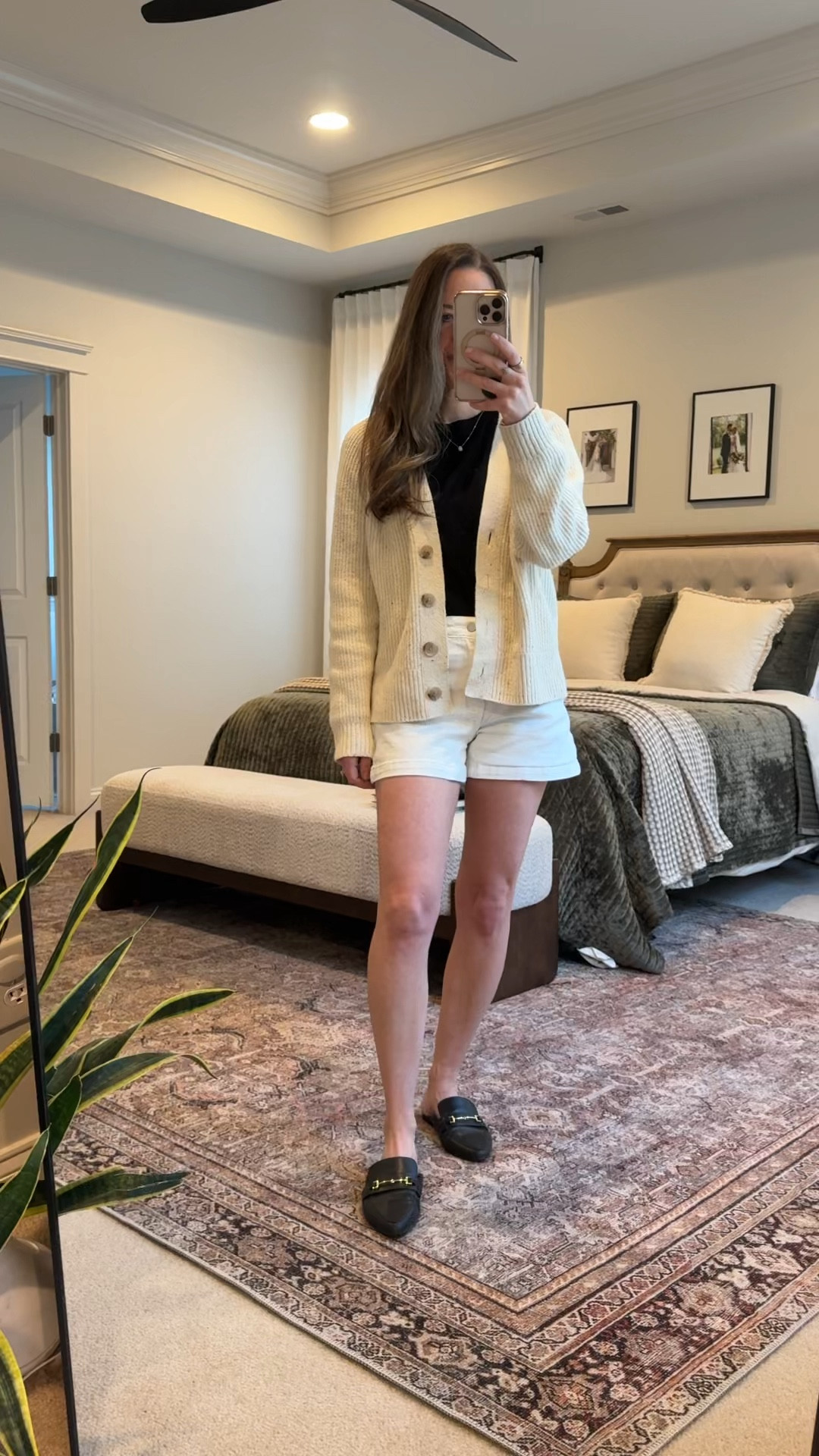 Spring Transition Outfit 🤍

• Chunky neutral cardigan
• Black fitted tee
• Cream denim shorts
• Black leather mules

This is my go-to formula when it’s chilly in the morning but warm by afternoon.

A lightweight knit cardigan keeps it cozy, while denim shorts make it feel seasonally appropriate. The black tee anchors the look and the structured mules elevate it instantly.

Perfect for:
• Spring transition outfits
• Early spring outfit ideas
• Denim shorts styling
• Casual chic mom outfits
• Capsule wardrobe basics
• Neutral spring outfits
• School drop-off style

This is how you stretch your wardrobe between seasons — layering smart instead of buying new.

#LTKmomlife #LTKootd #LTKgrwm