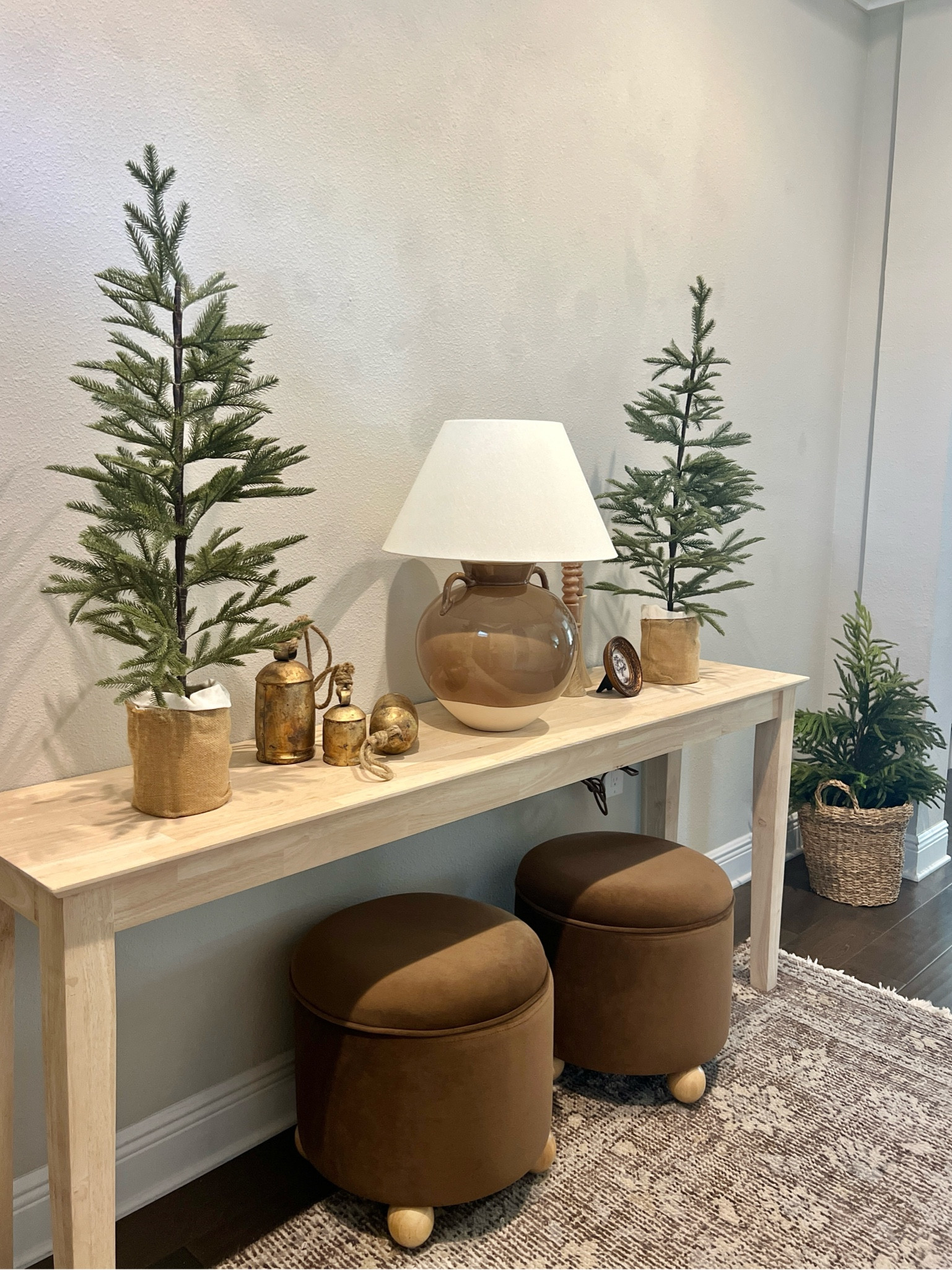 Entryway Christmas decor so far.

New Vision Home 

#christmasdecor #entryway #foyerdecor #newvisionhome

#LTKHome #LTKHoliday #LTKSeasonal