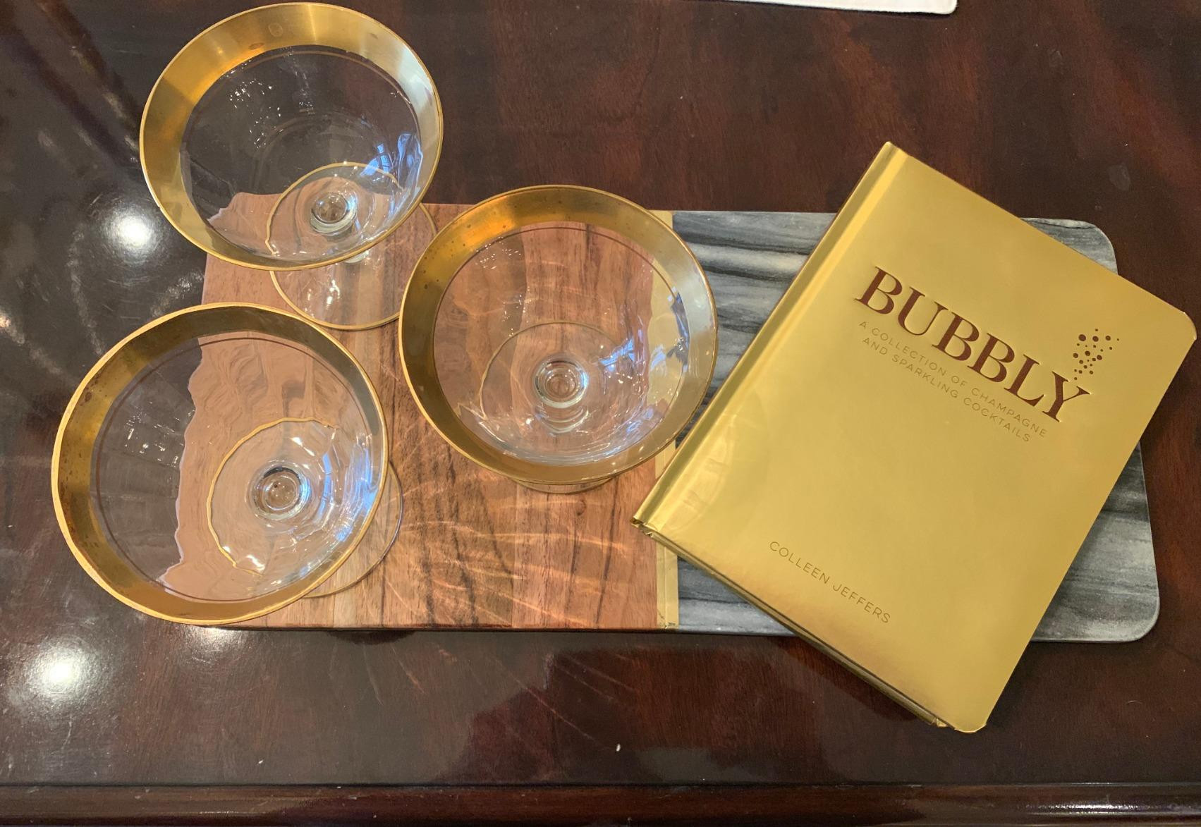 Bubbly: A Collection of Champagne and Sparkling Cocktails | Amazon (US)