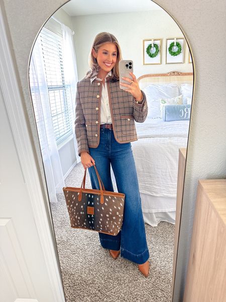 Fall to winter ootd with my Barrington Gifts tote! You can use my code LOUISE12 for 12% off!

Wearing a 25/reg in jeans!

Barrington gifts tote // tote bag // work outfit // office 

#LTKstyletip #LTKSeasonal
