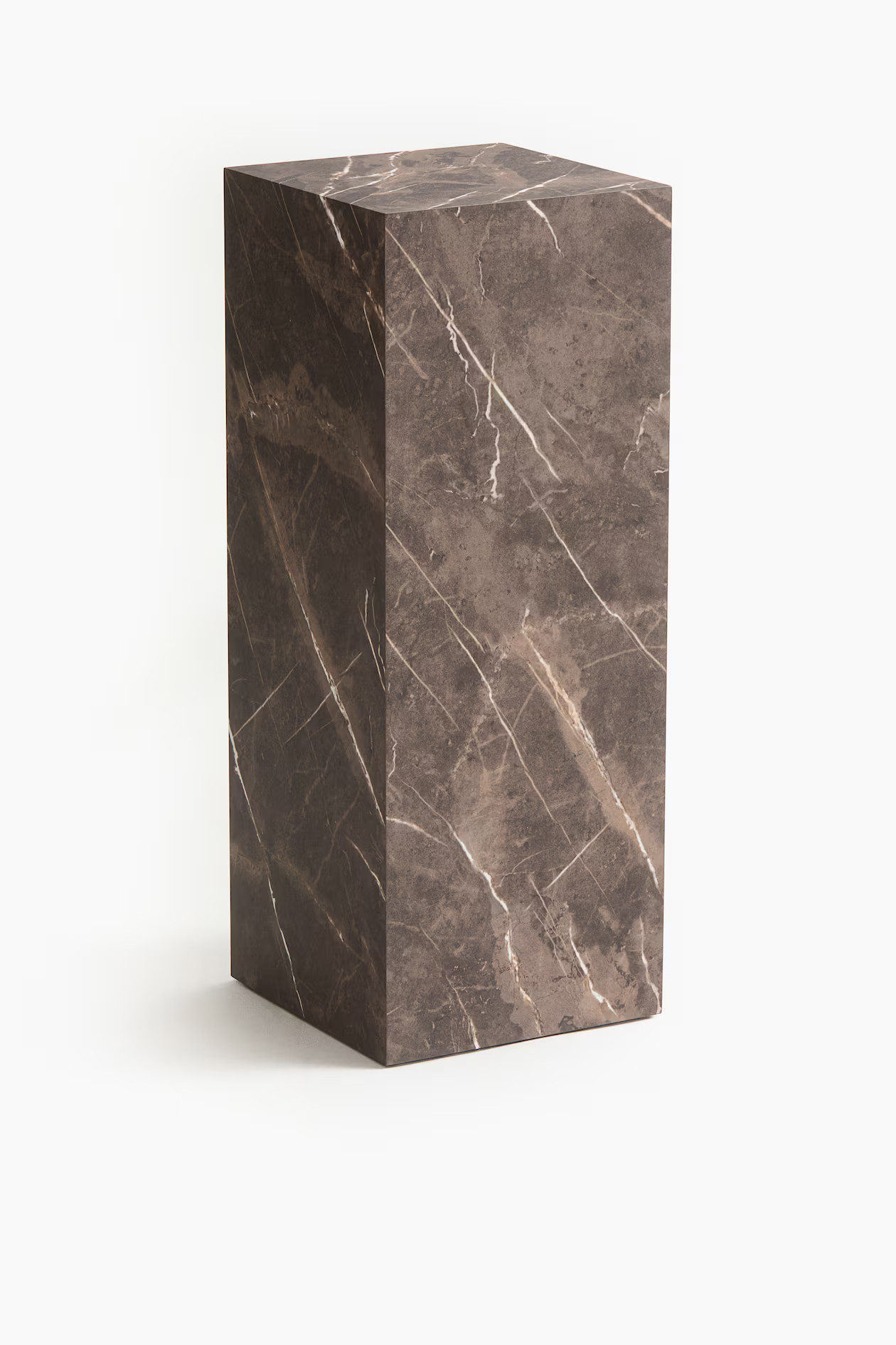 Square pedestal | H&M (UK, MY, IN, SG, PH, TW, HK)