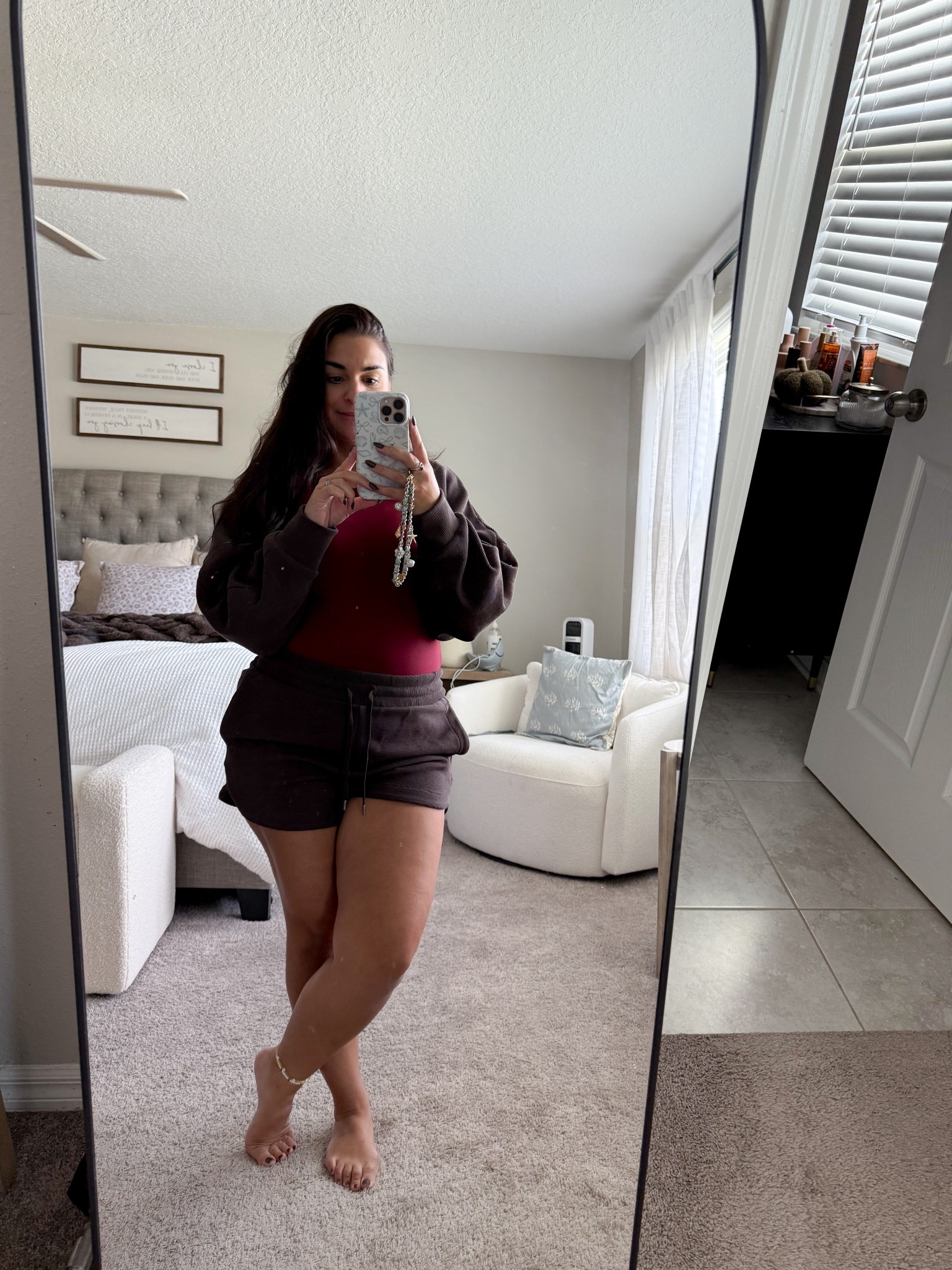 The coziest perfect fall set from Walmart!🤎🐻 🧦 

#walmart #walmartfinds #womenset #falloutfits #loungesets #afforablefashion #momoutfits 

#LTKFindsUnder50 #LTKStyleTip #LTKMidsize