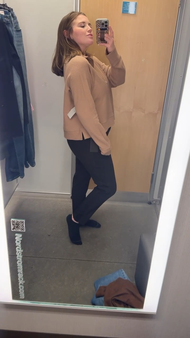 Cute comfy find! You could dress it up or down! 

#LTKVideo #LTKstyletip #LTKmidsize