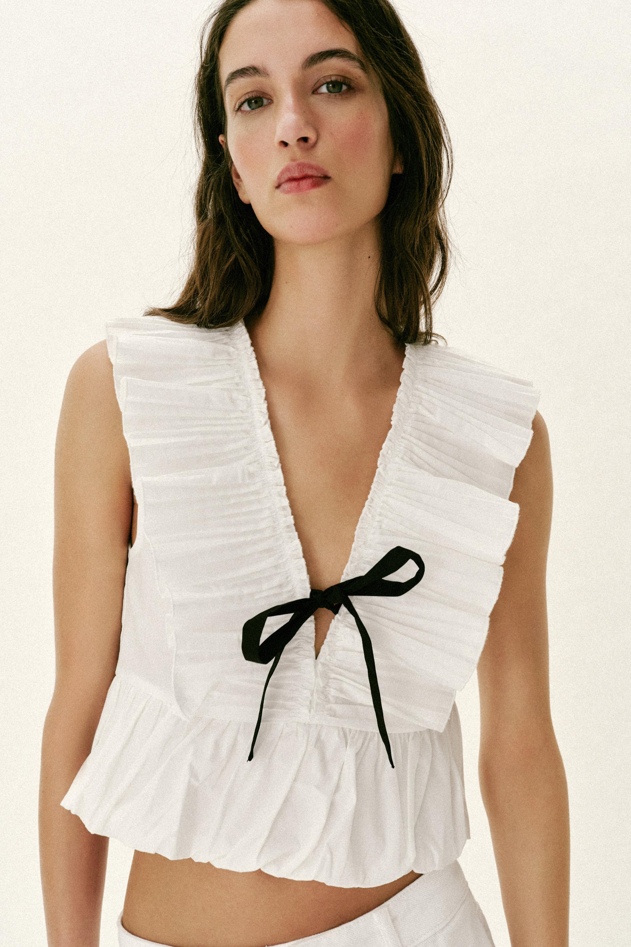 PLEATED RUFFLE BOW TOP | Zara US