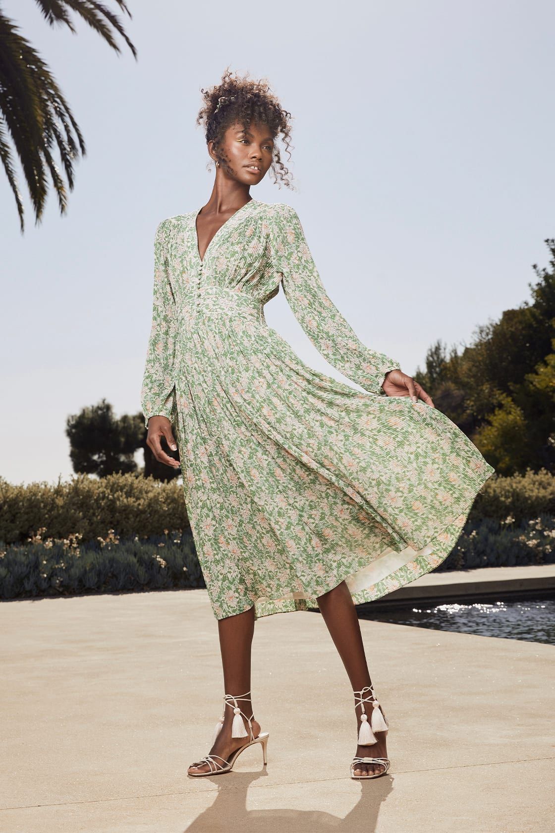 Garden Dancer Green Floral Print Pleated Long Sleeve Midi Dress | Lulus (US)