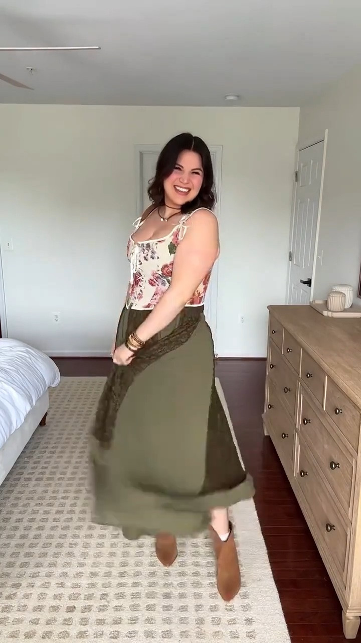 What I wore to the ren faire! 

Dress - xl 
corset - 14 
*similar boots 


#fallfashion #renfaire #renfest



#LTKStyleTip #LTKMidsize #LTKSeasonal