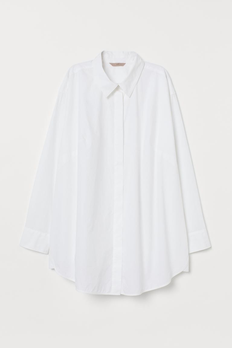 Een klassieke, oversized overhemdblouse van knisperend, geweven katoen met een kraag, een blinde ... | H&M (DE, AT, CH, DK, NL, NO, FI)