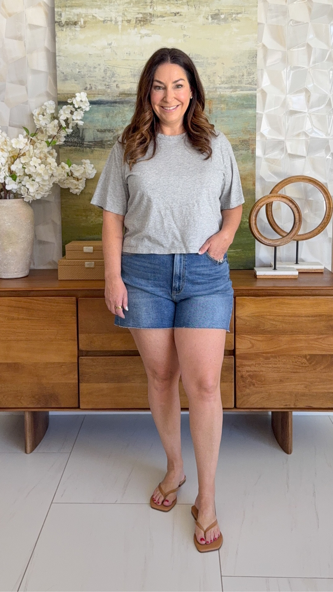 Z Supply Jonah Mid Rise Relaxed Short Fit tips: Size 31 | 4.5 ” Inseam | 12.5″ Rise

I do like these with just a little bit of stretch and bit longer inseam, the issue at this point is that the size 31 I’m wearing is the largest size these go up to so not ideal. I did find them on the Z Supply website with 2 other washes available.

#LTKSeasonal #LTKOver40 #LTKMidsize