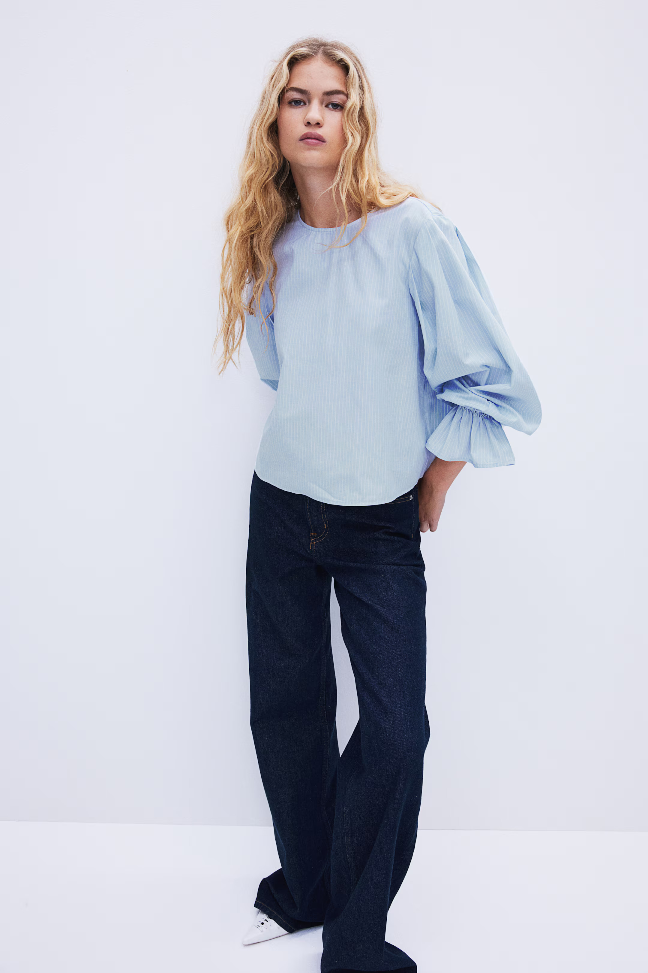 Tie-Detail Cotton Blouse - Round Neck - Long sleeve - Light blue/striped - Ladies | H&M US | H&M (US + CA)