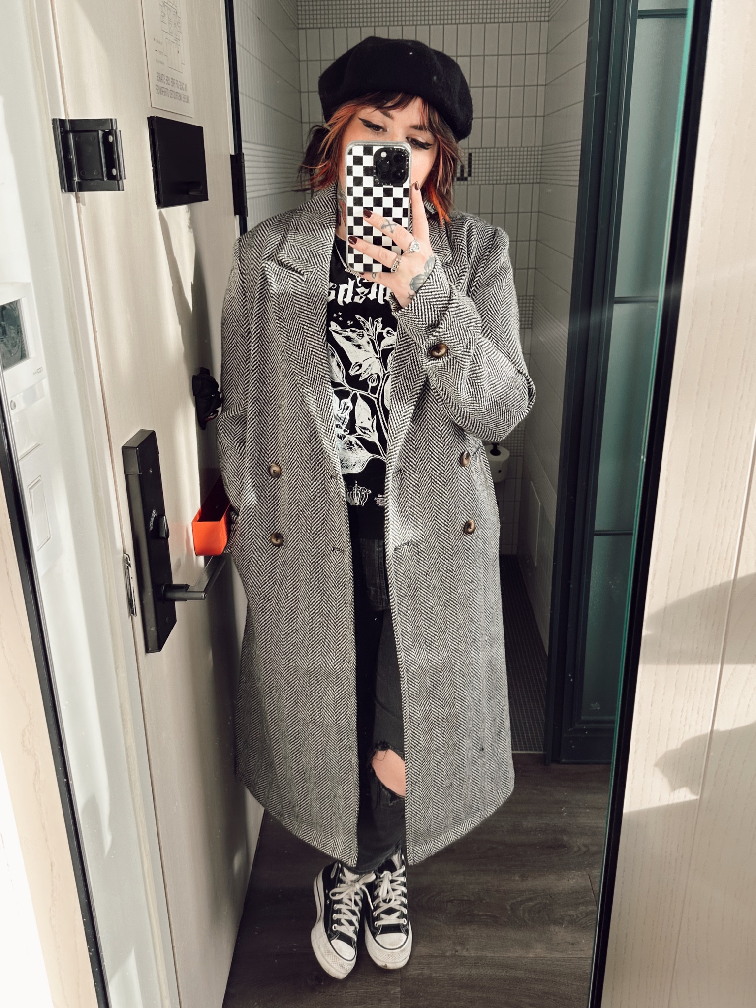 NYC fit 🏙️
Coat is Steve Madden
Tank is from Disturbia 
Beret is Brixton but is no longer available:(

#LTKmidsize