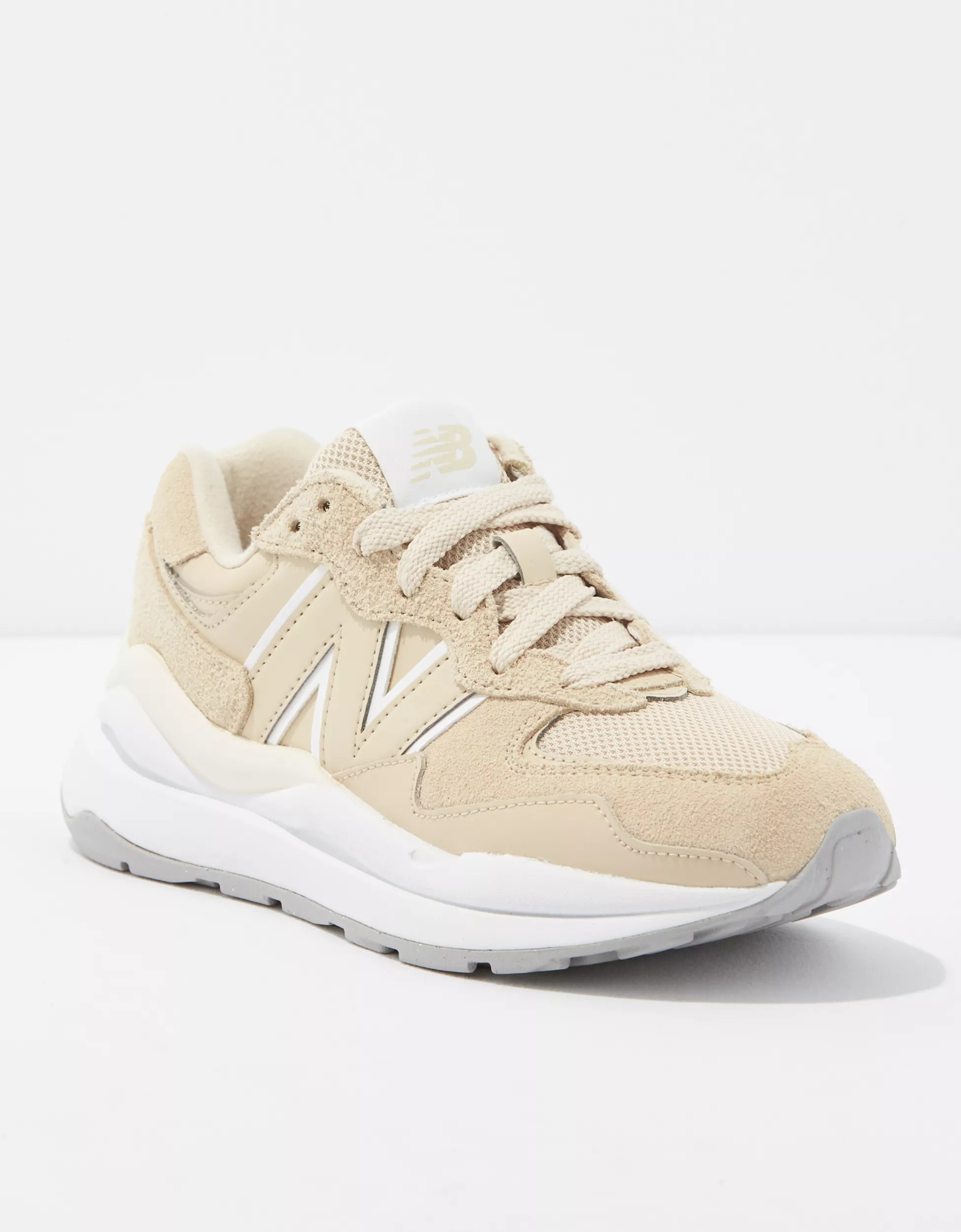 New Balance Women's 57/40 Sneaker | American Eagle Outfitters (US & CA)