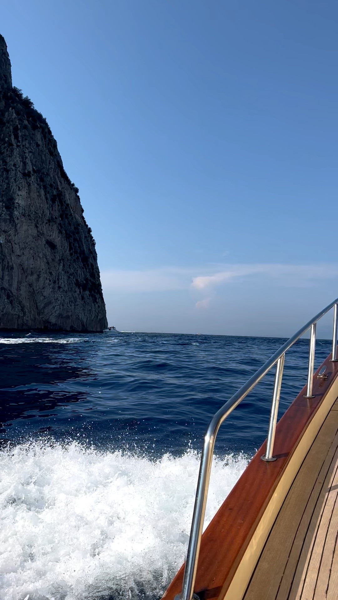 #EGpartner take me back to this perfect boat day in capri in 2022! my wanderlust is in overdrive scrolling through @expedia’s black friday sale ✨ Limited availability, while supplies last. See site on 11/28, 12/1, and 12/2 for details. #ad #paidlink 