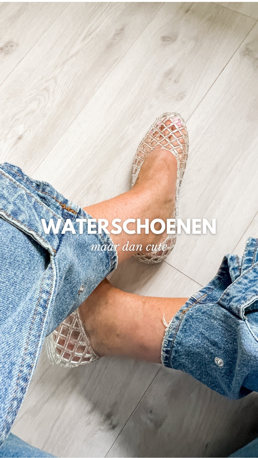Waterschoenen maar dan cute. Is het al vakantie? 😅

De schoentjes vallen goed op maat tot ruim. De jeans draag ik in maat 42 (44 is beter). De body draag ik in xl (neem tenminste 1 maat groter)

#LTKeurope #LTKswimwear #LTKshoes