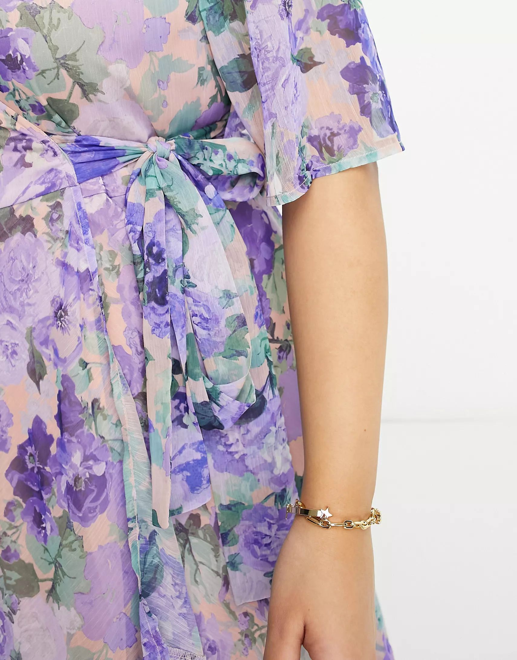 Hope & Ivy Plus flutter sleeve wrap maxi dress in blue floral | ASOS (Global)