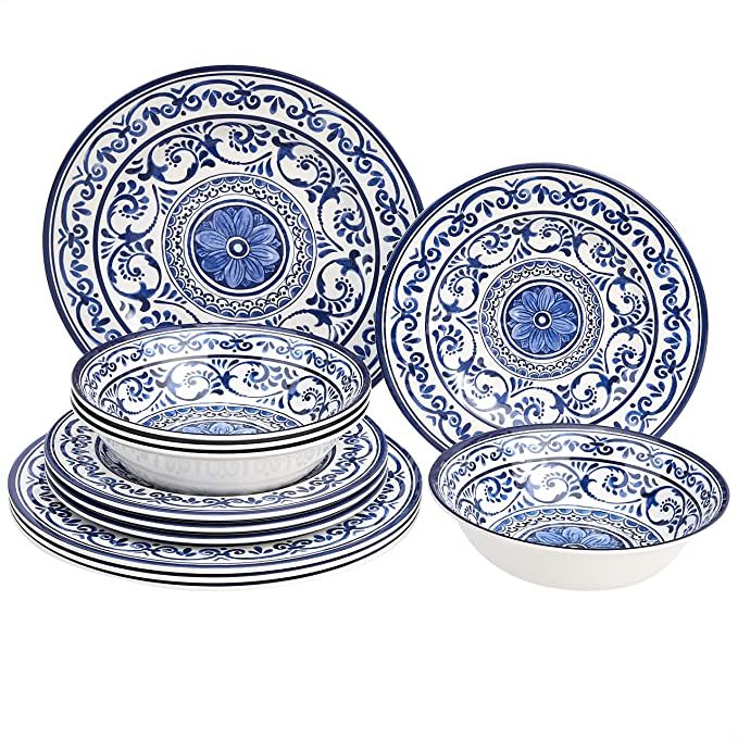 Amazon Basics 12-Piece Melamine Dinnerware Set - Service for 4, Traditional Blue and White | Amazon (US)