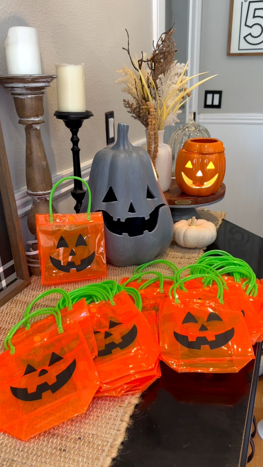 These neon colored gift bags are perfect for Halloween gifting! Just add your tricks and treats! 

#LTKSeasonal #LTKParties #LTKHome
