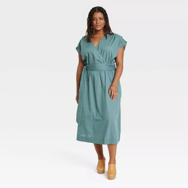 Target universal thread wrap 2024 dress