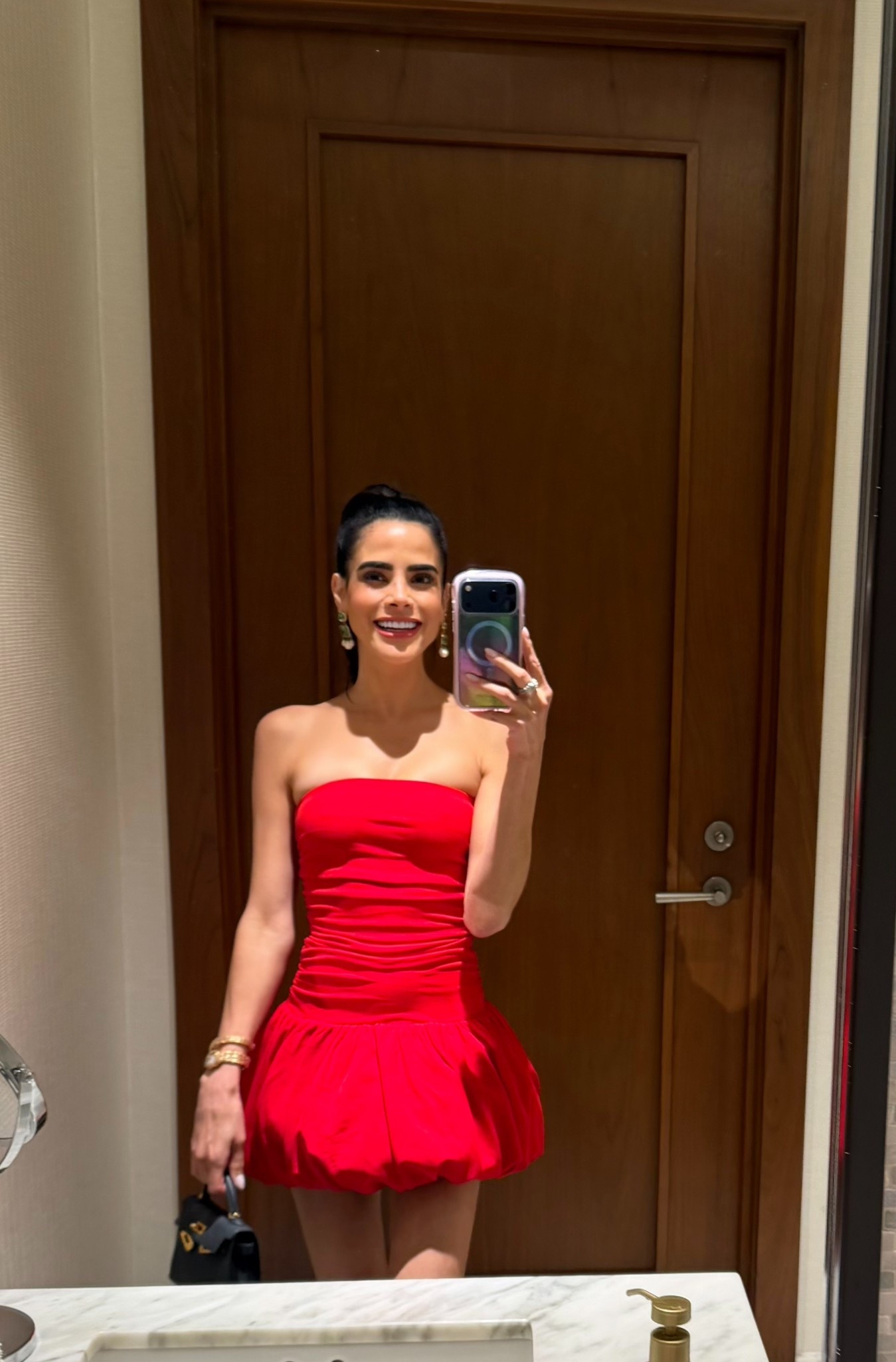 Sexy and affordable 

#LTKPetite #LTKootd #LTKgrwm