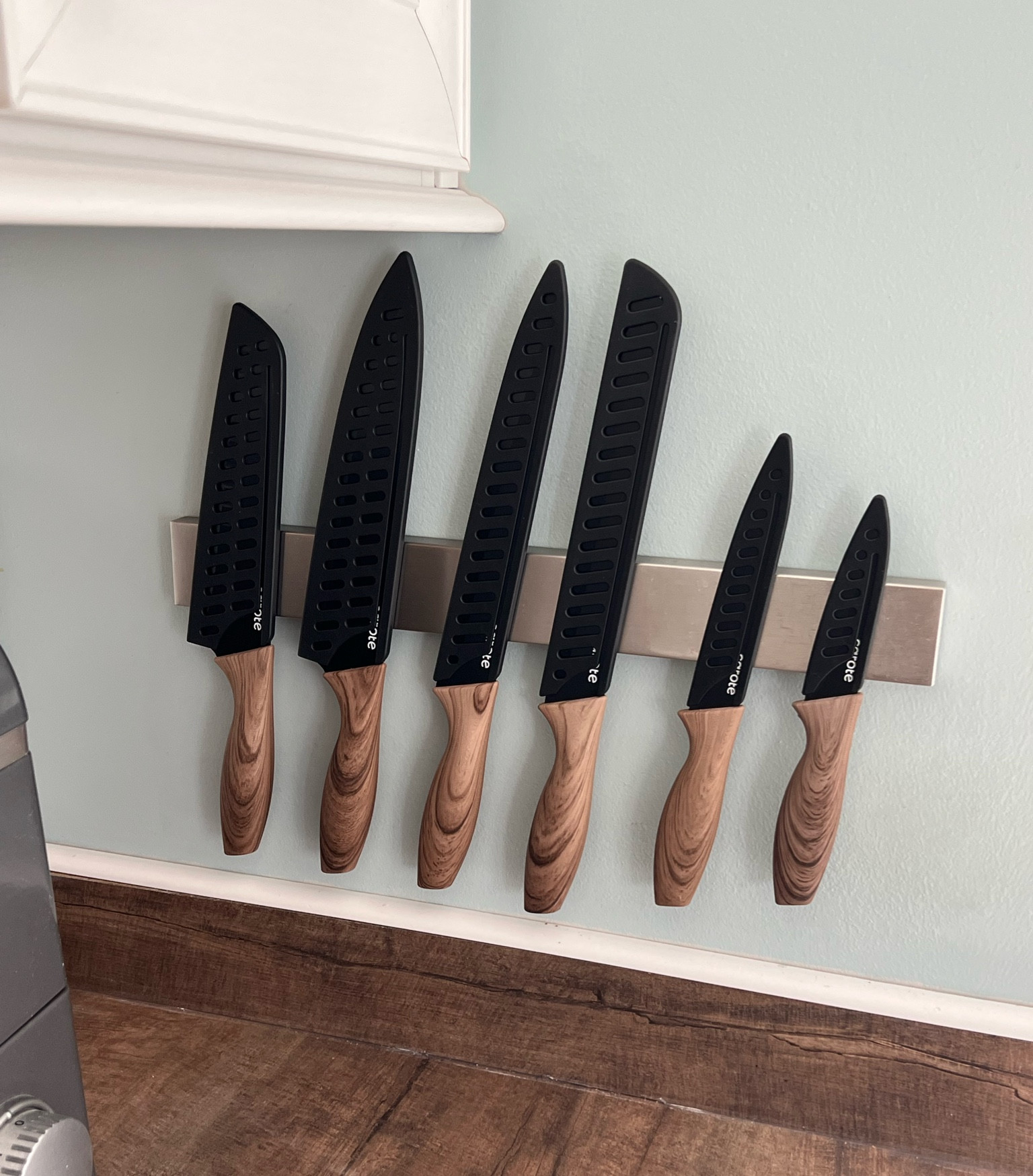 I love this carote knife set!! I am weeding out the bright colors and going neutral in my kitchen! There are 2 other color options in this set!! 

#LTKSaleAlert #LTKHome