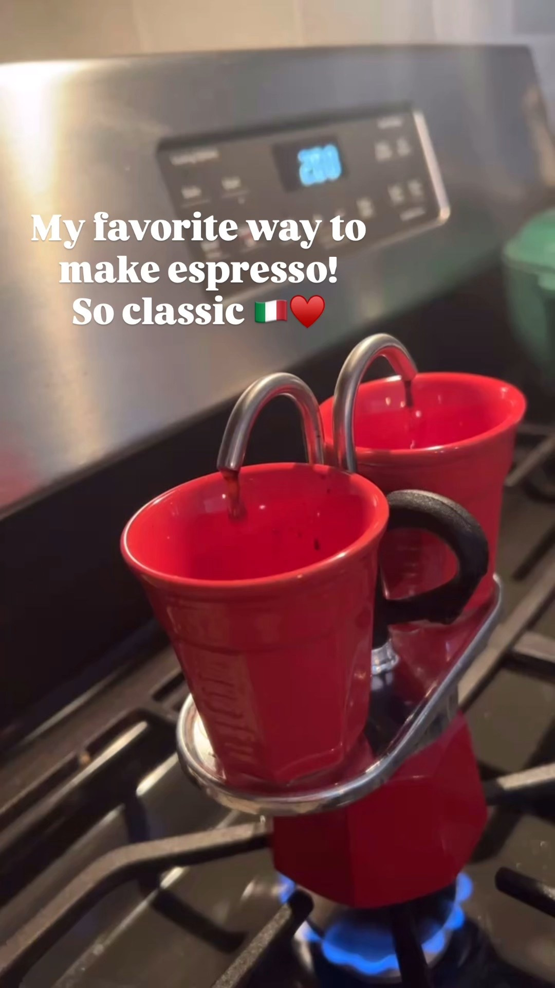 ☕️🇮🇹 My favorite way to make espresso! 

#LTKdayinmylife #LTKHome #LTKmorningroutine