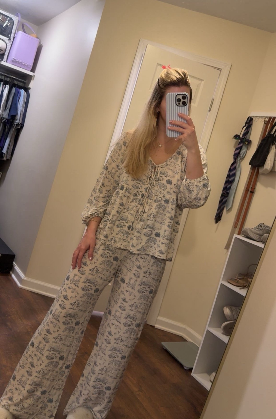 just another pair of pj’s bc that’s what i live in nowadays☺️

#LTKmomlife