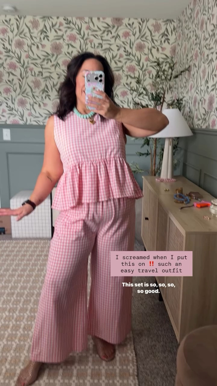 I screamed when I put this on ‼️ such an easy and adorable travel outfit 💕

#LTKootd #LTKMidsize #LTKBeauty