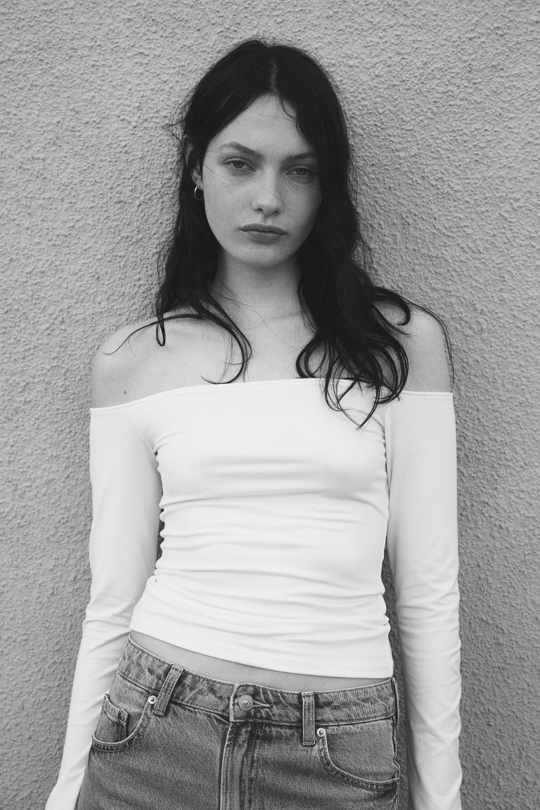 Off-the-shoulder Jersey Top - Long sleeve - Short - Cream - Ladies | H&M US | H&M (US + CA)