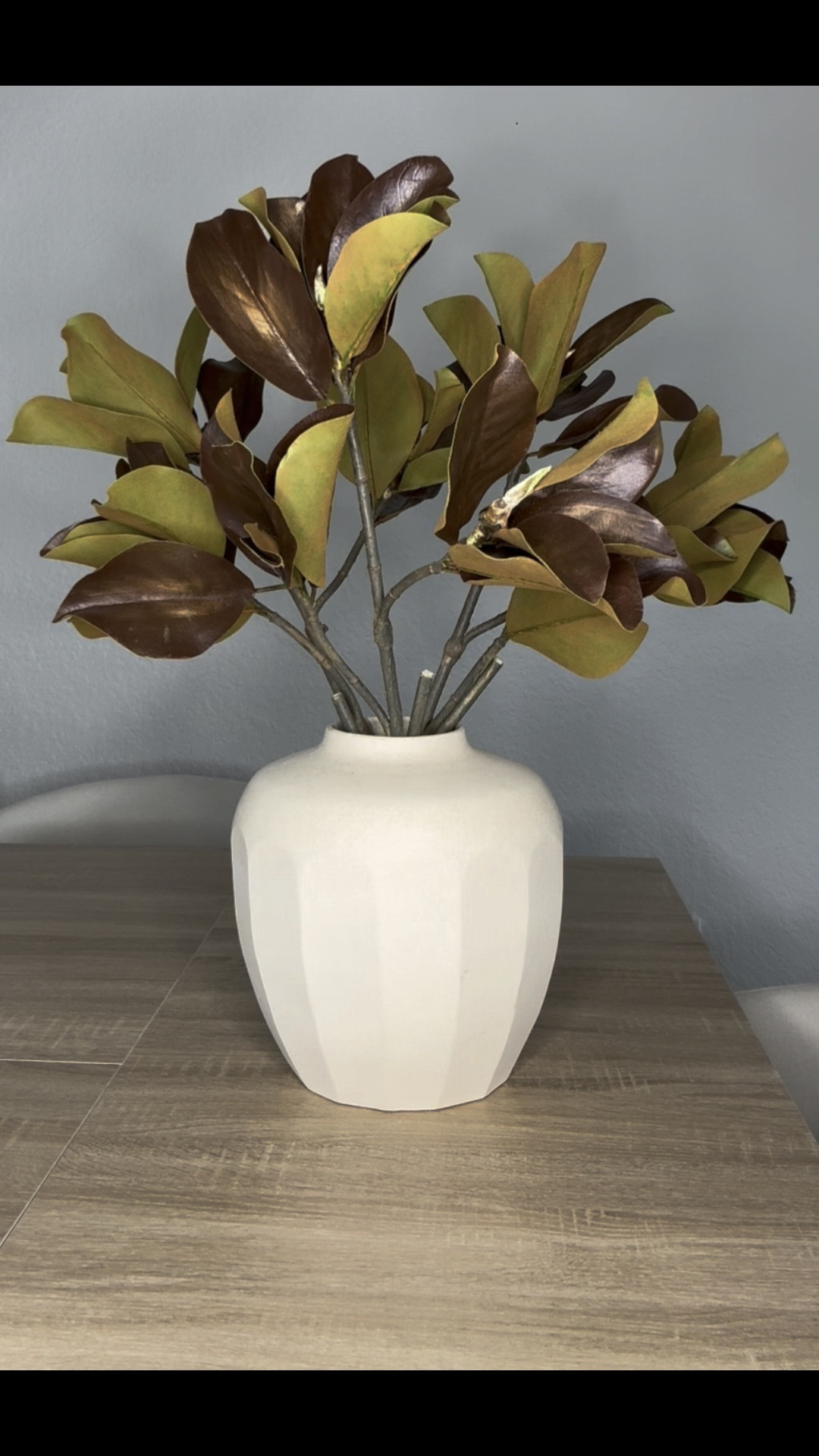 As many of you already know, I love keeping my home looking and feeling fresh! With Afloral stems, I no longer have to worry about wilting flowers and can have my beautiful arrangements on display for as long as I desire. Afloral stems are high-quality and beautifully designed for the perfect home aesthetic that just keeps on giving 🌼

#LTKFindsUnder50 #LTKStyleTip #LTKHome
