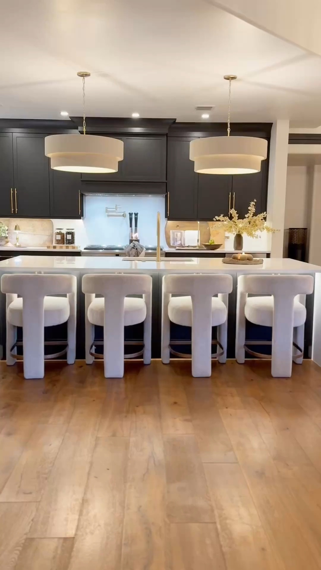 My best selling barstools for a reason 😍 I loved them so much I took them to my new home as well ✨

Kitchen barstools
Kitchen Inspo
Modern neutral decor 
Interior design 
Amazon decor finds 

Summerthompsonstyles 

#LTKMothersDay #LTKSaleAlert #LTKHome