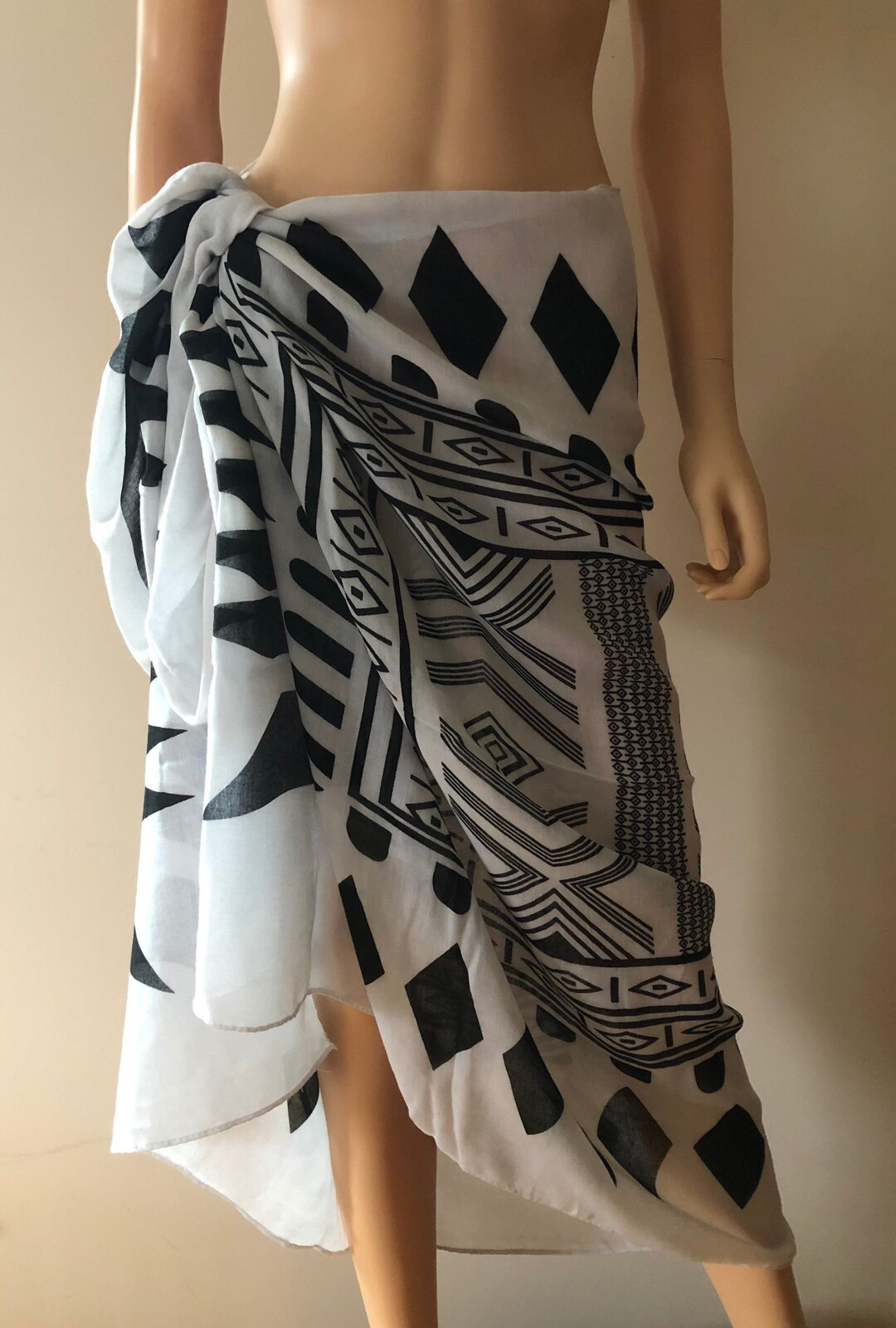 White Black Scarf Aztec, Beach Coverup, Sarong Gift for Her - Etsy | Etsy (US)