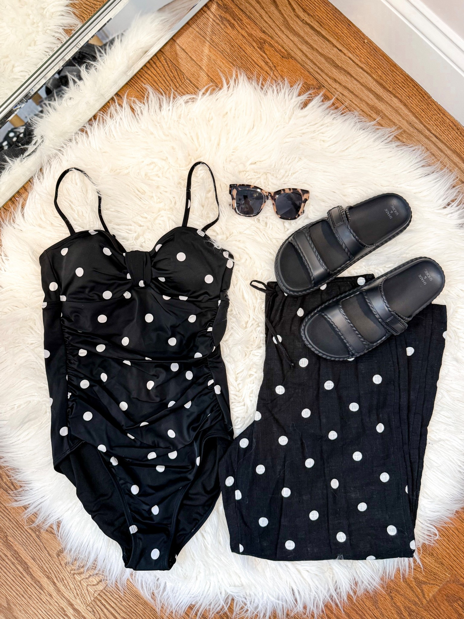 Target deal days
Swim size mediumm

#LTKSaleAlert #LTKmomlife #LTKSwim