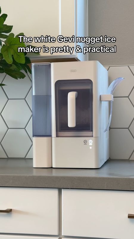 Pretty nugget ice maker 🧊

#LTKhome #LTKVideo #LTKfamily