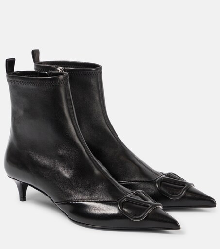 VLogo Signature leather ankle boots | Mytheresa (US/CA)