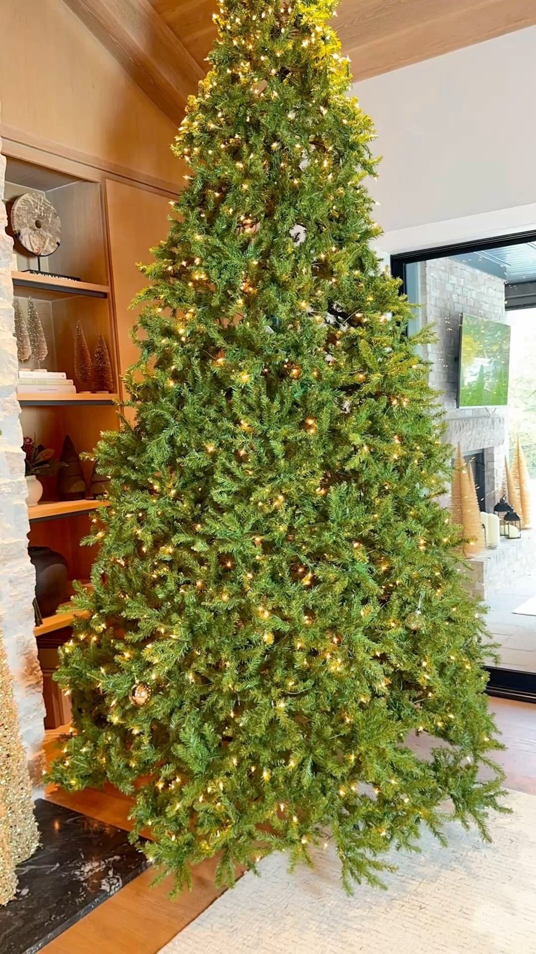 Tree decorating day! Going with  more classic tree this year. Loving how it’s turning out. My goal is to finish tomorrow. #christmastreedecor