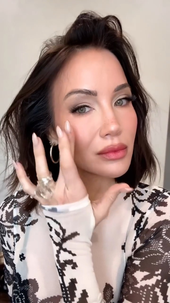 Cherry cola Lips 🥤 

I love this combo featuring this vibrant cherry red lip tint on Katiemoyer.com!  The brown longwear lipliner (She’s bold) in combination with this stain/balm hybrid makes for a long lasting 💋 pout!  I personally love how the brown liner and sheer nature of the tint make this an easier way to wear red. 

Even though it’s created for the lips, it makes for a gorgeous cheek color as well! 

Pro Tip: tapping any excess lip on your cheeks helps to create cohesion in your makeup look. Esp when it’s a red!

Comment Links below to shop this lip combo right from your direct messages