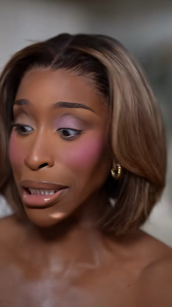 Let’s do a pinky glam makeup look pt. 2

#LTKSeasonal #LTKgrwm #LTKBeauty