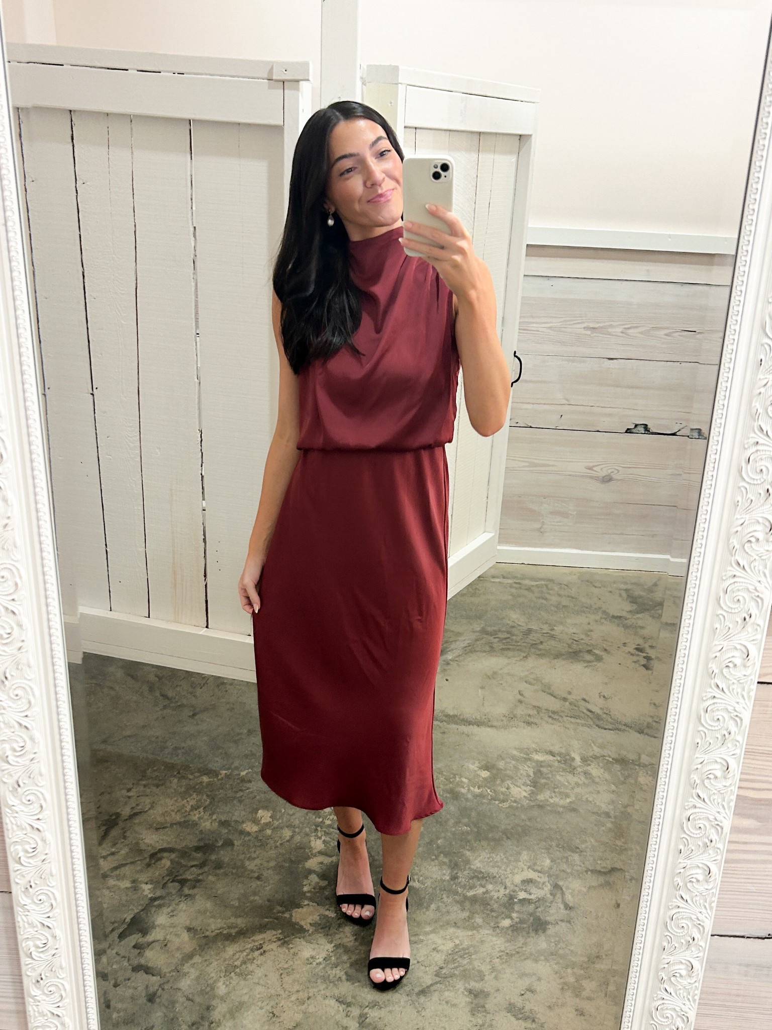 Wedding guest dress that’s also perfect for a holiday party 💍