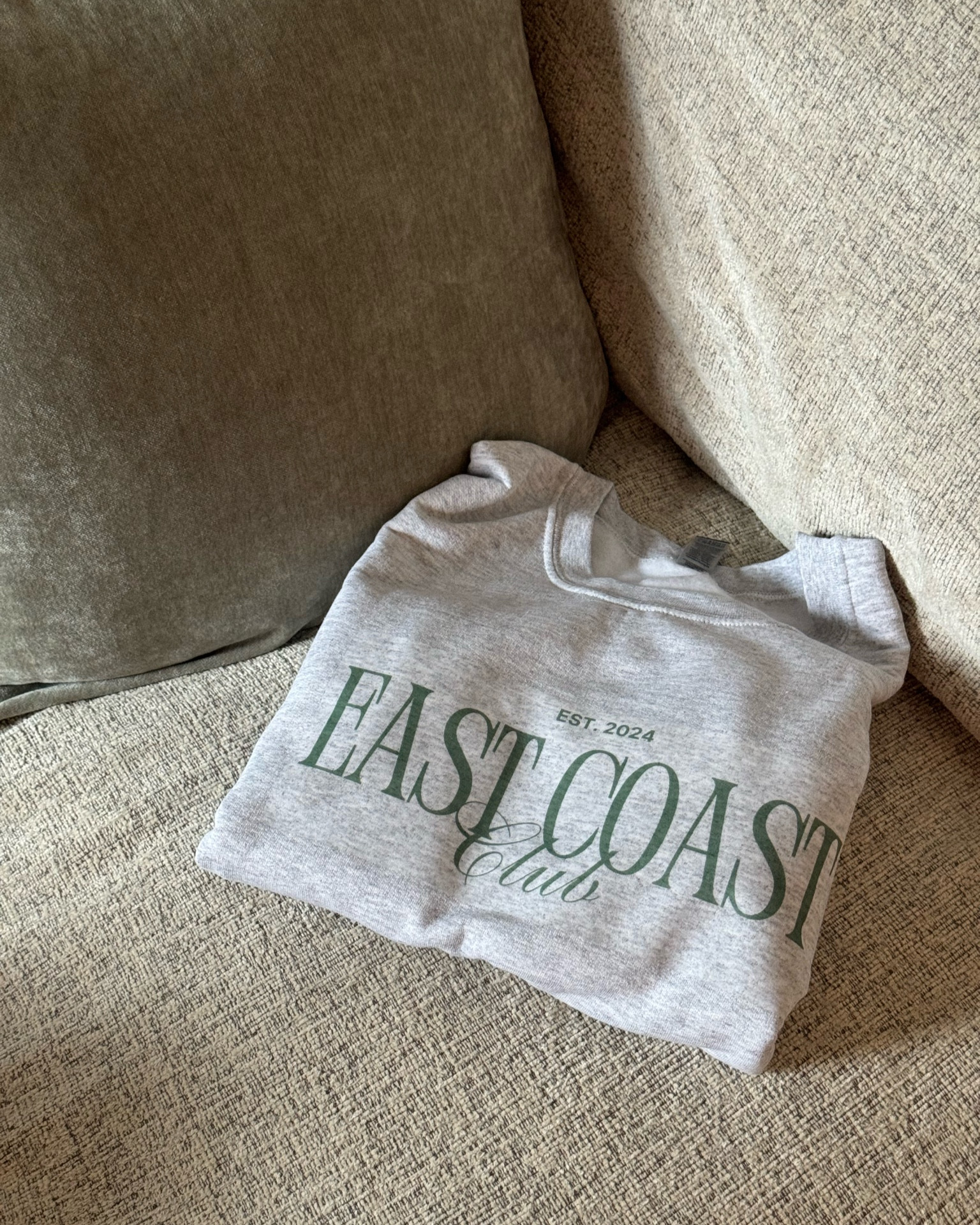 East Coast Club Sweatshirtt

#LTKSeasonal #LTKFindsUnder50 #LTKMidsize