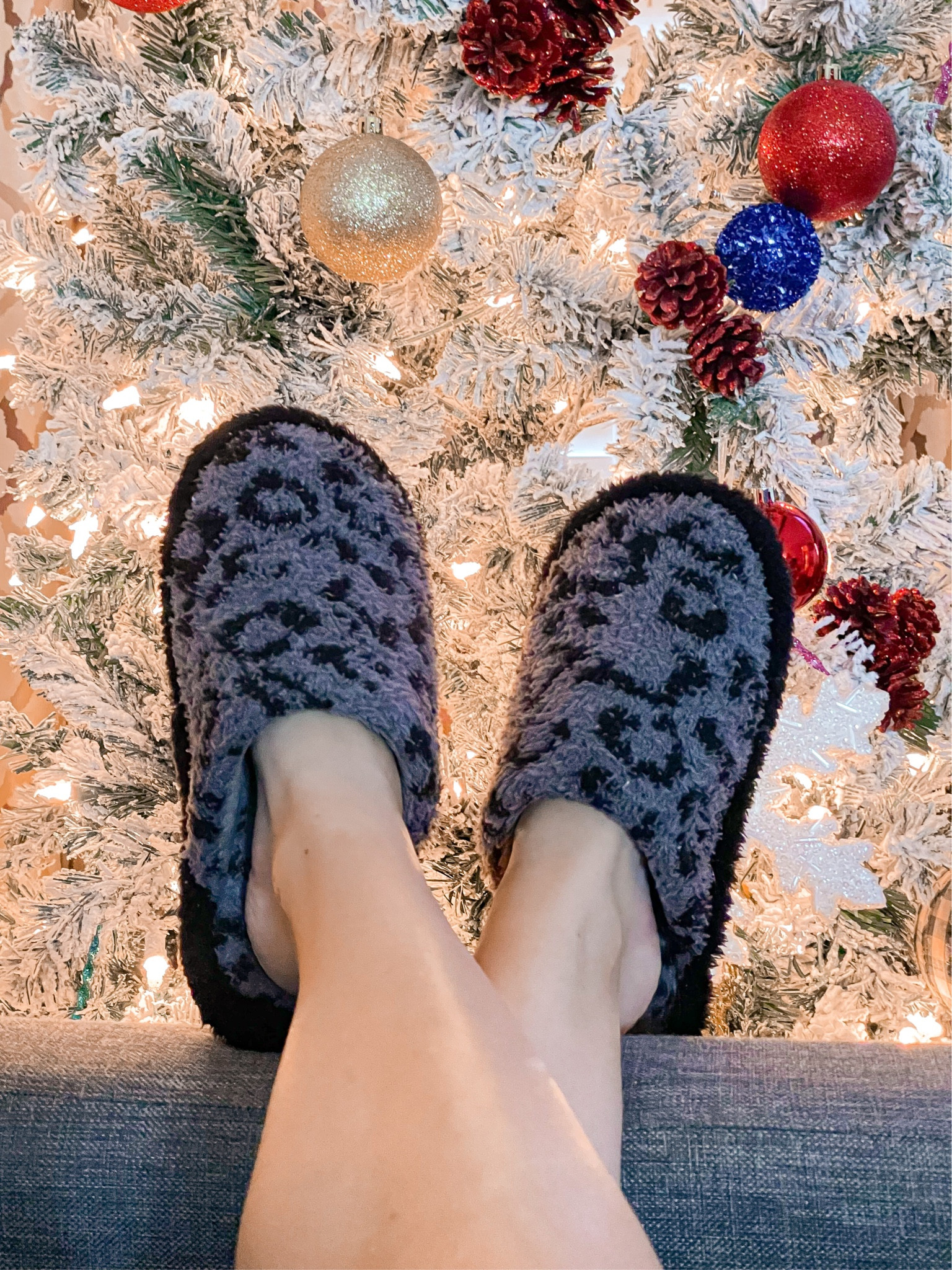 These super cozy slippers are almost sold out in this pattern! Perfect gift for any lady on your shopping list! 🖤

#LTKunder50 #LTKGiftGuide #LTKhome