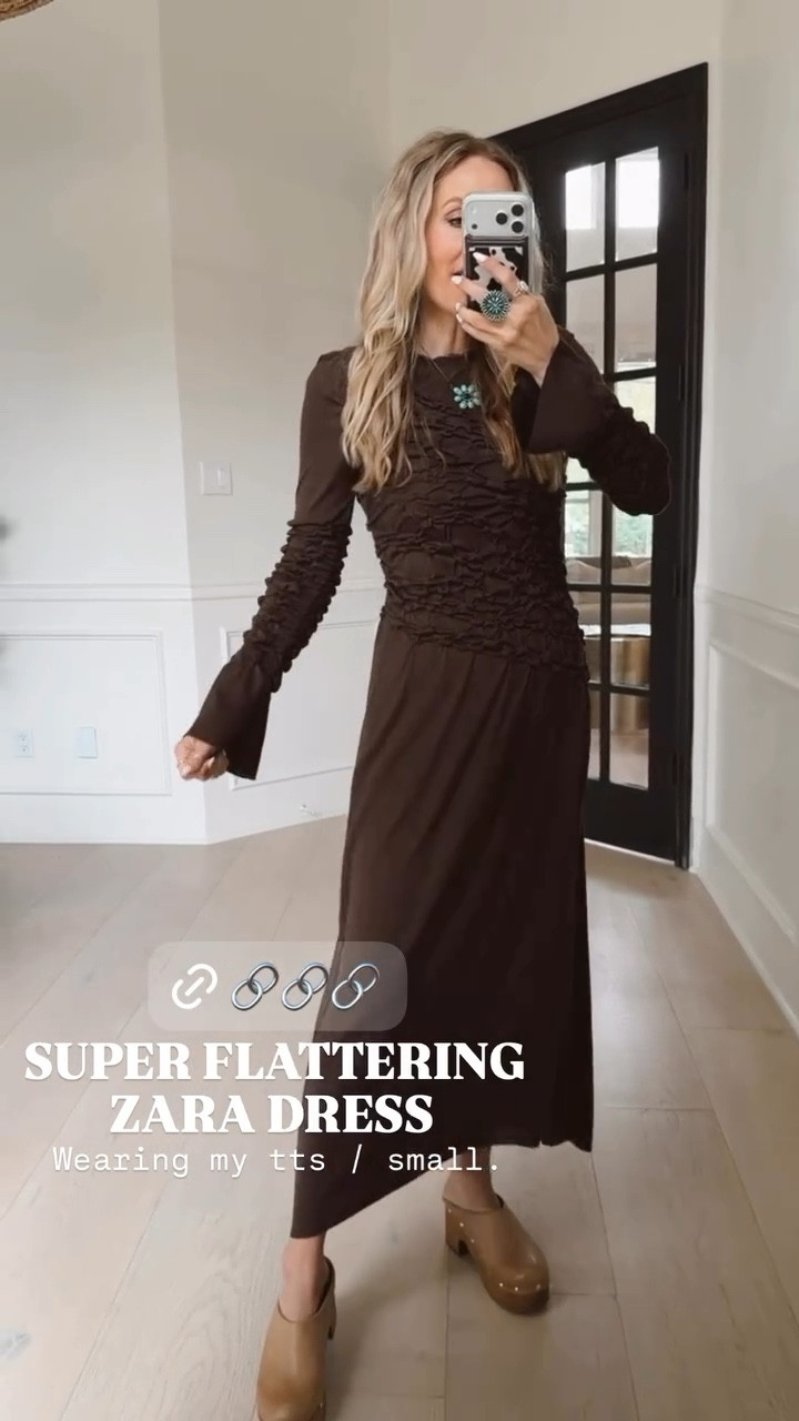 ZARA DRESS SUPER FLATTERING Wearing my tts / small.