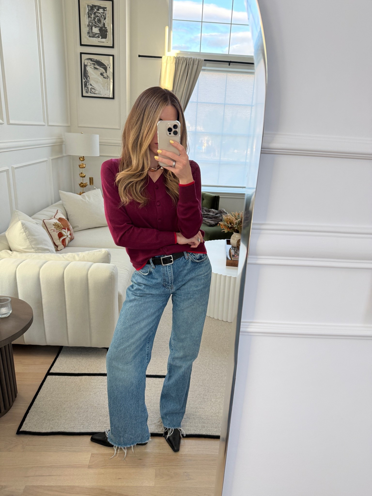 OOTD #fall 

Ann Taylor cardigan 
Vagabond shoemakers boots

#LTKShoeCrush #LTKSeasonal #LTKStyleTip