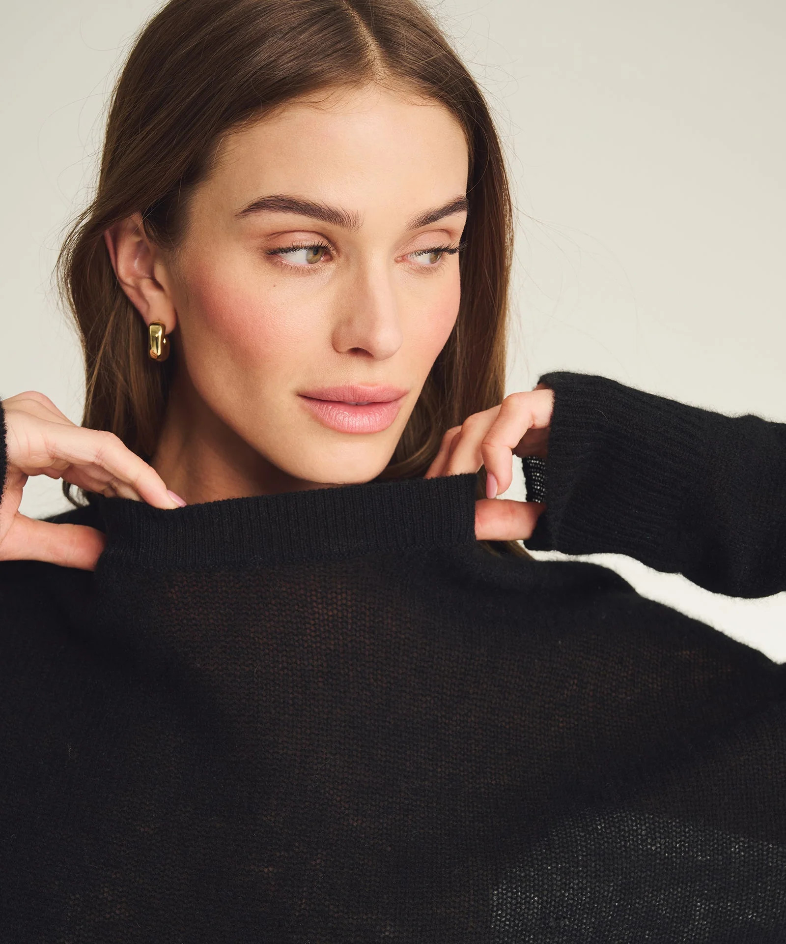 Featherweight Cashmere Crewneck Sweater | NAADAM