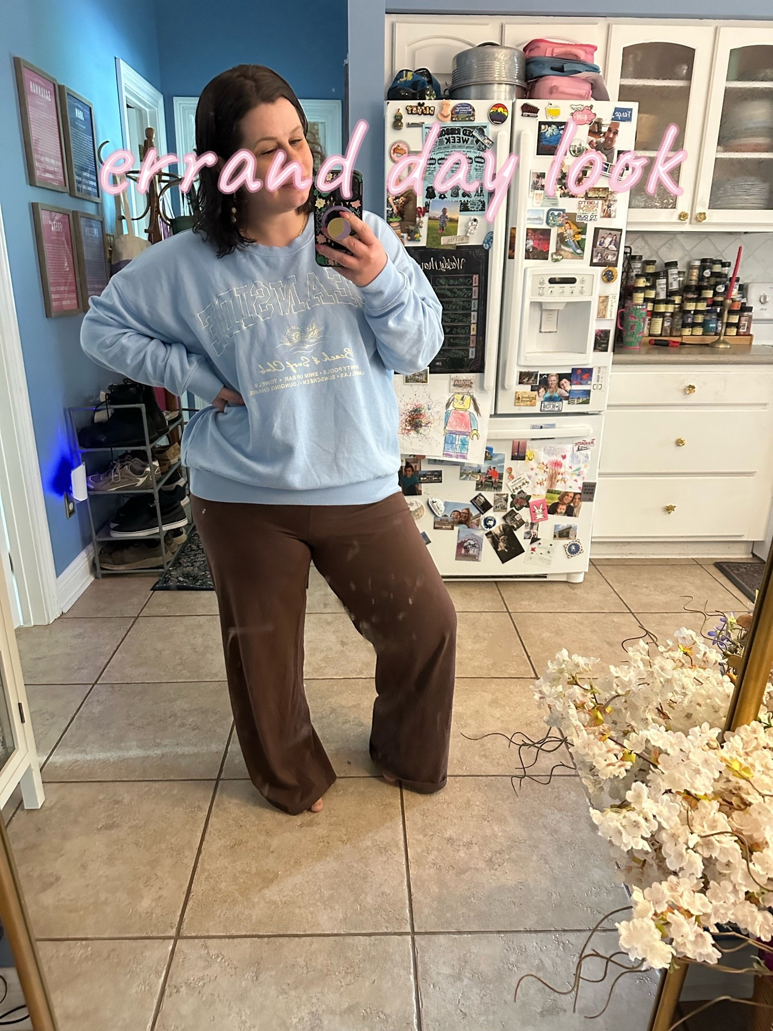 ✨SALE These pants and the others linked are 40% off at Old Navy today!✨ Cozy and comfy, like always in these Old Navy pants and older Walmart sweatshirt bc it’s in the 70s here in LA today. 💃🏻