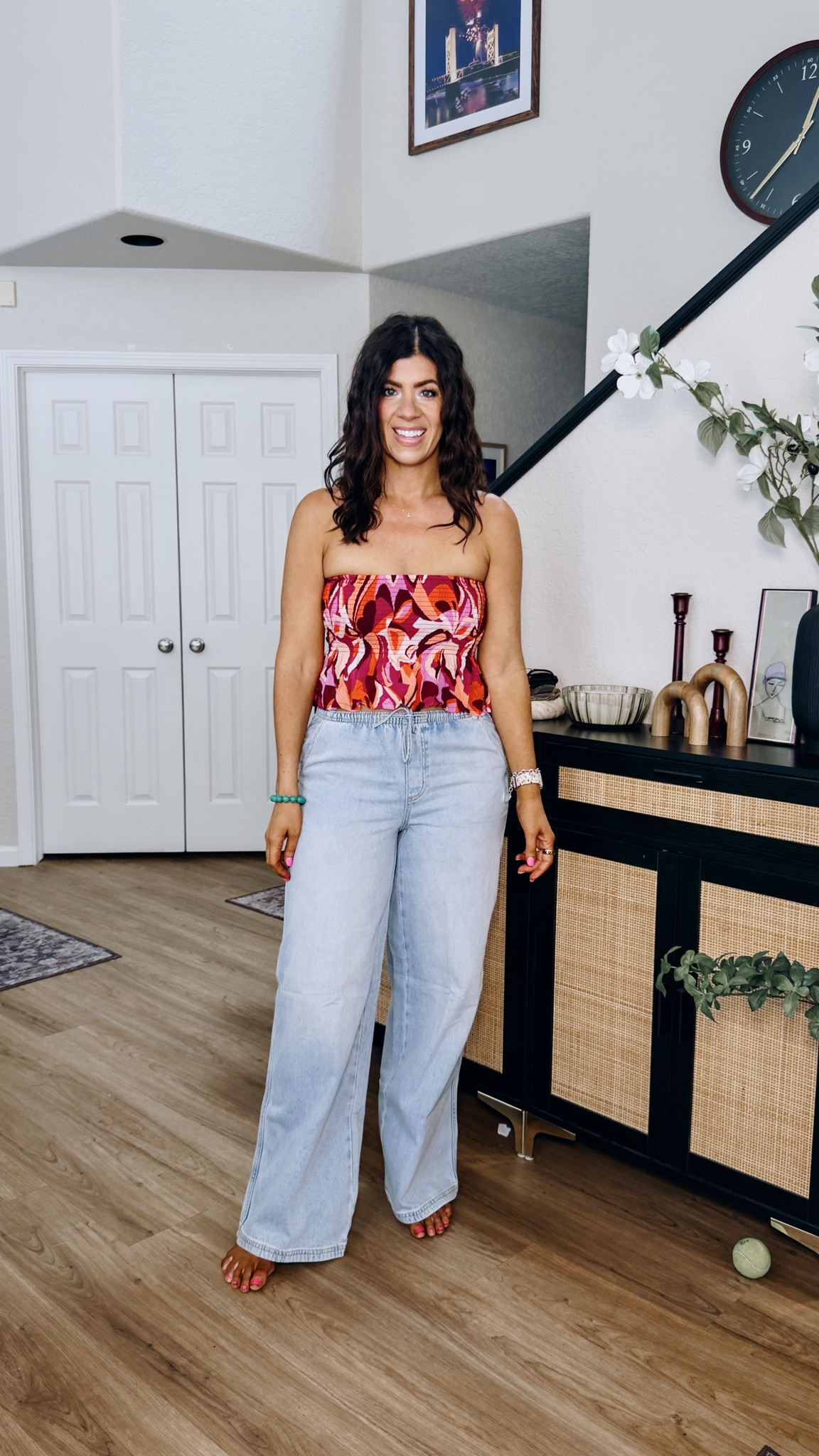 Arrive Trenton
Medium smocked top
Medium long baggy pull on jeans


#LTKSaleAlert #LTKMidsize #LTKTall