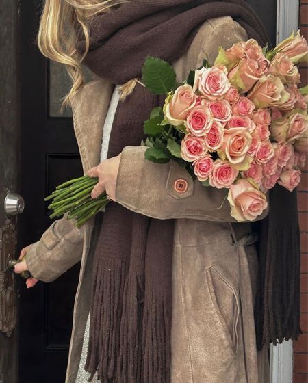 Valentines outfit, Valentine’s Day, date night outfits, scarf, blanket scarf, long scarf, women’s outfits, outfit inspo, style guide.

#LTKSeasonal #LTKstyletip #LTKworkwear